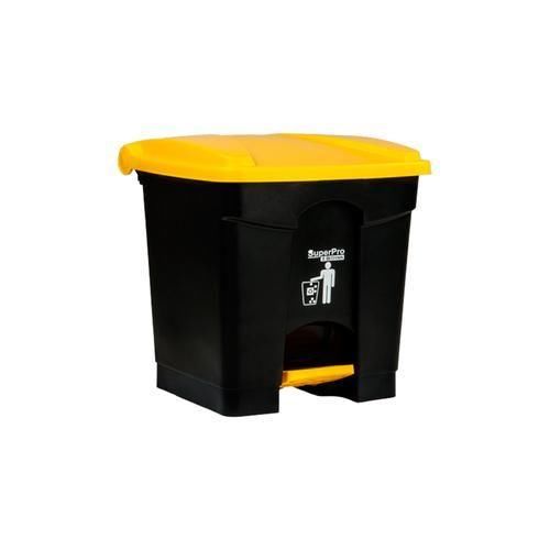 Lixeira com pedal 30 litros preta - SUPERPRO Lixeira com pedal 30 litros preta - SUPERPRO