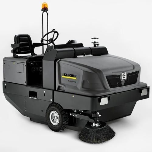Varredeira de piso à diesel com produção de 18000 m²/h - KM 150/500 R Varredeira de piso à diesel com produção de 18000 m²/h - KM 150/500 R