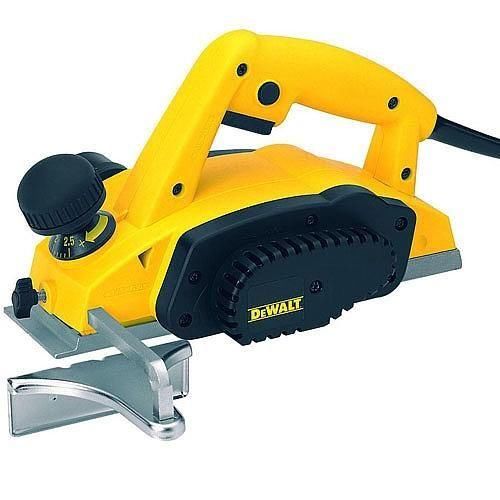 Plaina elétrica 600 watts com profundidade de corte de 2,5 mm - DW680-BR Plaina elétrica 600 watts com profundidade de corte de 2,5 mm - DW680-BR