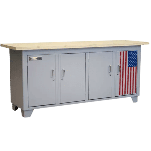 Bancada fechada com 4 portas tampo de madeira