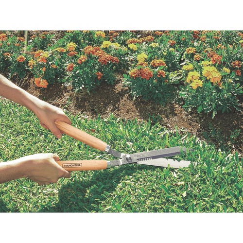 Tesoura para cerca viva com lâmina serrilhada de 12 Tesoura para cerca viva com lâmina serrilhada de 12