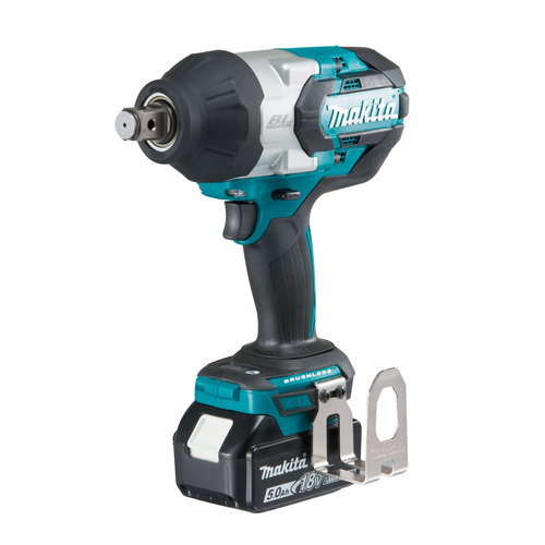 Chave de impacto a bateria 18V 5.0 Ah encaixe 3/4 com 2 baterias e maleta - DTW1001RTJ   110V/220V Chave de impacto a bateria 18V 5.0 Ah encaixe 3/4 com 2 baterias e maleta - DTW1001RTJ   110V/220V