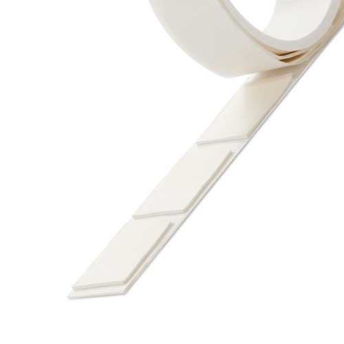 Fita adesiva dupla face em tiras 22 x 36 mm Fita adesiva dupla face em tiras 22 x 36 mm