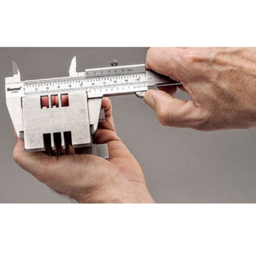 Paqumetro universal capacidade 200 mm leitura de 0,05 mm