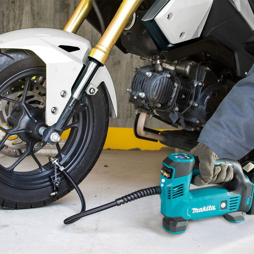 Compressor de ar a bateria tipo pistola 18V com regulador digital Sem Bateria - DMP180Z Compressor de ar a bateria tipo pistola 18V com regulador digital Sem Bateria - DMP180Z