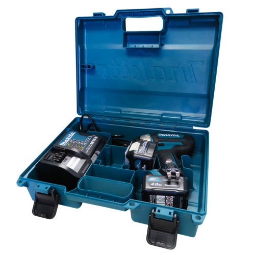 Parafusadeira de impacto com 2 baterias 12 volts