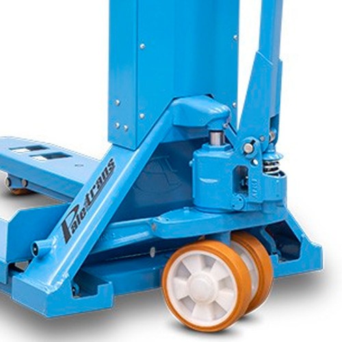 Transpalete hidrulico com balana garfo estreito 2.000 kg 545 x 1150 mm - TM2000B