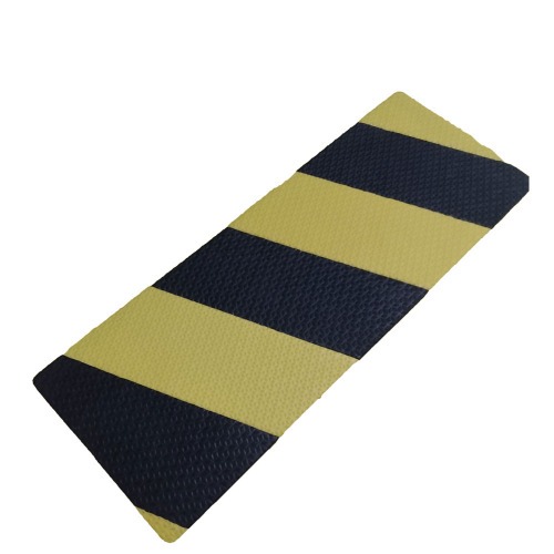 Protetor de porta para garagem 60 x 15 cm x 10 mm em EVA Protetor de porta para garagem 60 x 15 cm x 10 mm em EVA