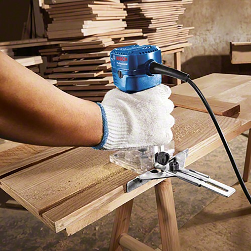 Tupia manual 550 watts com pina de 6 mm e 1/4