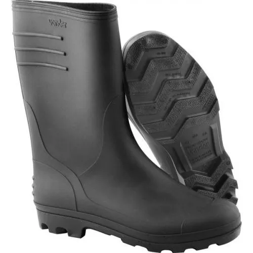 Bota de PVC preta cano médio com forro 