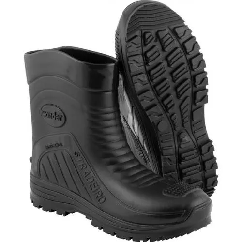 Bota de PVC preta cano médio sem forro Stradeiro 