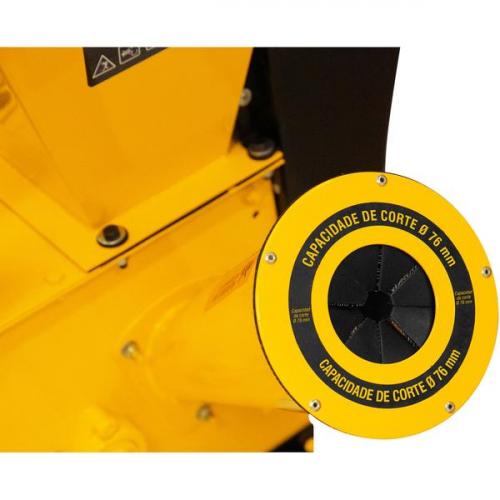 Triturador de galhos e forrageiro a gasolina 5,9 hp - TFV 7  Triturador de galhos e forrageiro a gasolina 5,9 hp - TFV 7