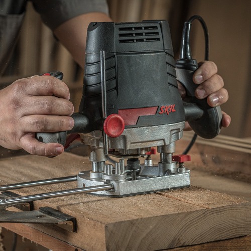 Tupia de coluna 1100W para pina de 6/8 mm e 1/4