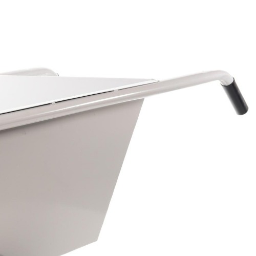 Girica com capacidade de 92 L 