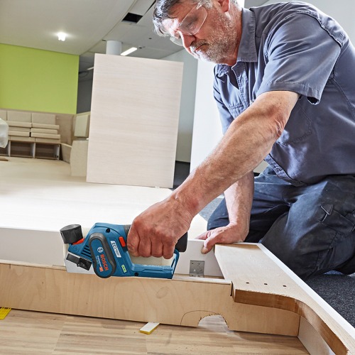 Plaina a bateria 12V Brushless corte por passada de 2 mm Sem Bateria - GHO 12V-20