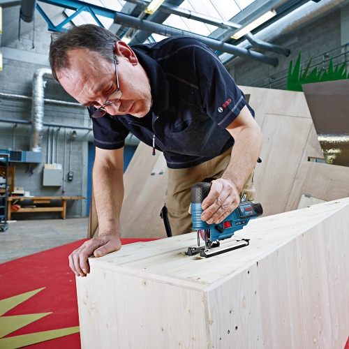 Serra tico tico a bateria 12V Brushless Sem Bateria - GST 12V-70