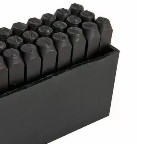 Jogo de alfabeto 5 mm para gravação com 27 peças
