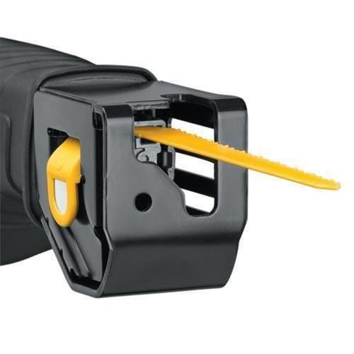 Serra sabre 1.000 watts com velocidade varivel - DW304PK  220V