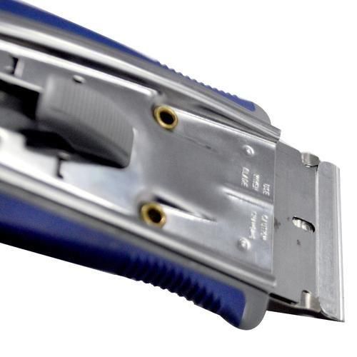 Raspador de segurança com lâmina retrátil e substituível 4 cm - RV040 Raspador de segurança com lâmina retrátil e substituível 4 cm - RV040