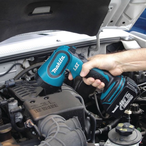 Lanterna a bateria 18v Sem Bateria - DML185