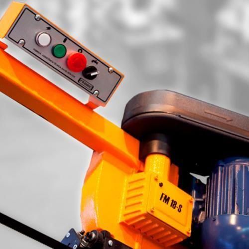 Serra de fita horizontal / vertical com capacidade de corte até 180 mm - FM18S Serra de fita horizontal / vertical com capacidade de corte até 180 mm - FM18S