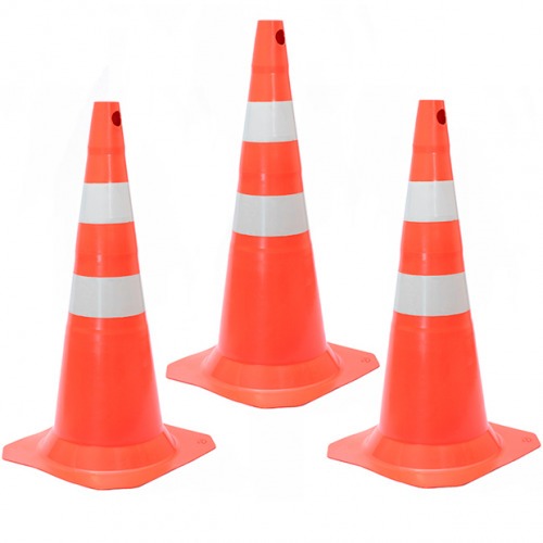 Kit 4 Cones para sinalização 75 cm com 2 faixas - RM-41 Kit 4 Cones para sinalização 75 cm com 2 faixas - RM-41