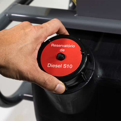 Lavadora de alta pressão água quente 2.610 libras Trifásica 220V - HDS 8/15 Cage Lavadora de alta pressão água quente 2.610 libras Trifásica 220V - HDS 8/15 Cage