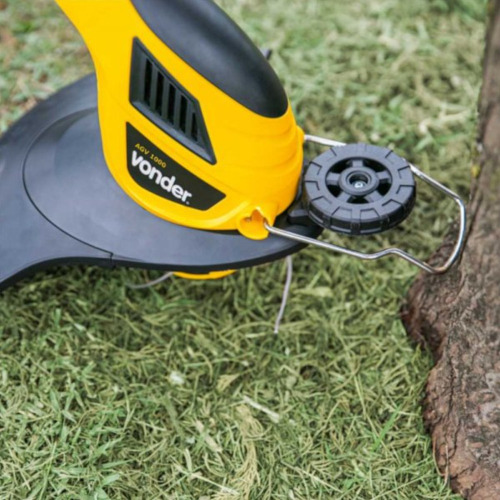 Aparador de grama 1000 watts a fio de nylon - AGV1000 220V Aparador de grama 1000 watts a fio de nylon - AGV1000 220V