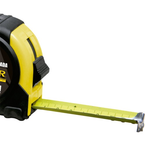 Trena emborrachada com fita de ao 25 mm x 7,5 m com trava e ponta magntica