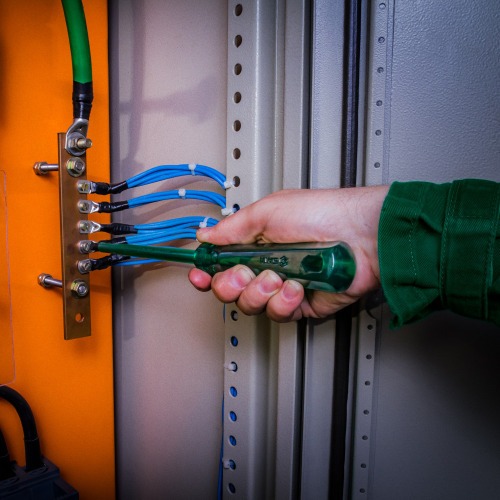 Chave de fenda isolada 1/4 x 6 Chave de fenda isolada 1/4 x 6