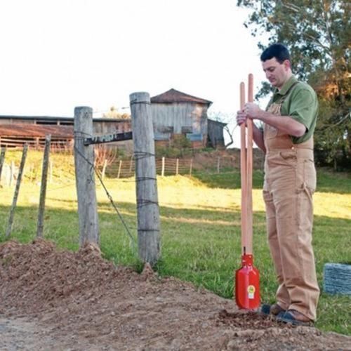 Cavadeira articulada com cabo de madeira com 120 cm Cavadeira articulada com cabo de madeira com 120 cm