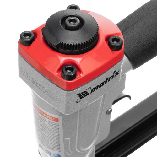 Grampeador pneumático 20GA capacidade de 6 a 13 mm Grampeador pneumático 20GA capacidade de 6 a 13 mm