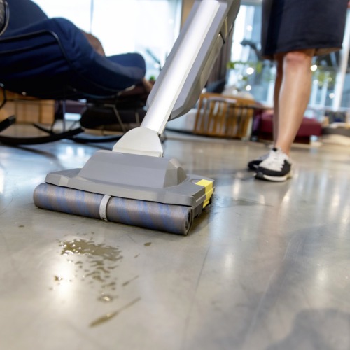 Limpadora e Secadora de piso Mop El�trico a bateria - BR 30/1 C  110V/220V