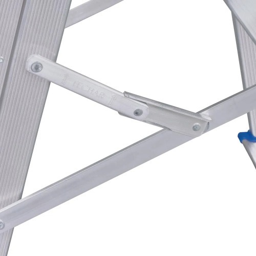 Escada banqueta de alumínio 2 degraus + patamar - 5107 Escada banqueta de alumínio 2 degraus + patamar - 5107