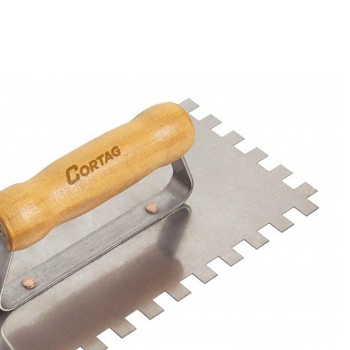 Desempenadeira em aço dentada com cabo de madeira 10x10mm Desempenadeira em aço dentada com cabo de madeira 10x10mm