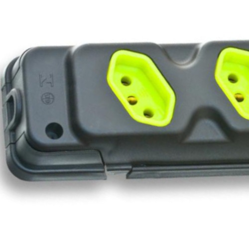 Tomada em barra para extensão com 3 tomadas 2P+T 20A preto/verde - Robust Tomada em barra para extensão com 3 tomadas 2P+T 20A preto/verde - Robust