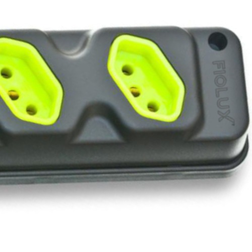 Tomada em barra para extensão com 3 tomadas 2P+T 20A preto/verde - Robust Tomada em barra para extensão com 3 tomadas 2P+T 20A preto/verde - Robust