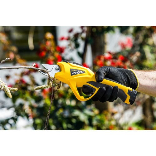 Tesoura para poda a bateria 3,6V 1,5Ah - TPV036 110V/220V Tesoura para poda a bateria 3,6V 1,5Ah - TPV036 110V/220V