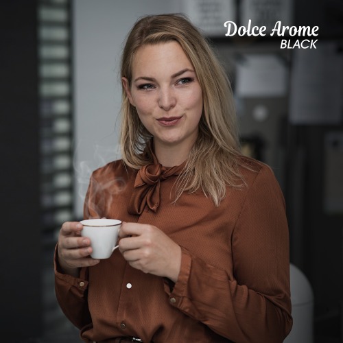 Cafeteira elétrica 550 W jarra de vidro 18 xícaras Dolce Arome - C-30-18X-FB  110V Cafeteira elétrica 550 W jarra de vidro 18 xícaras Dolce Arome - C-30-18X-FB  110V