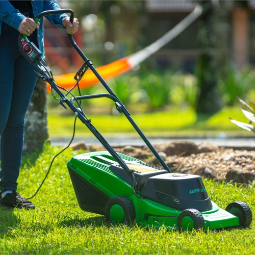 Cortador de grama elétrico 1.300W corte de 33 cm com recolhedor - WM-350 110V Cortador de grama elétrico 1.300W corte de 33 cm com recolhedor - WM-350 110V