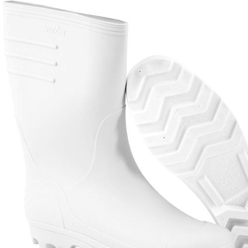Bota de PVC branca cano mdio sem forro 