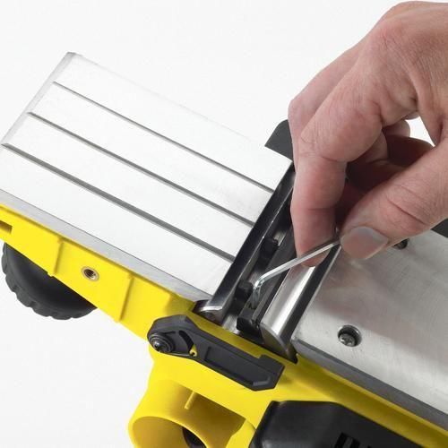 Plaina el�trica 750 watts profundidade de corte de at� 2 mm - STPP7502  110V