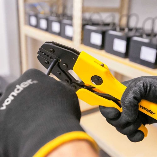 Alicate prensa terminais 1,7 a 6,5 mm - AP051