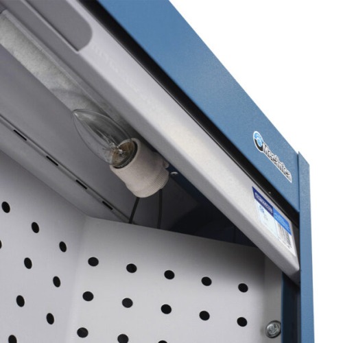 Armário para ferramentas com chapa perfurada e persiana em pvc - AM-7 Armário para ferramentas com chapa perfurada e persiana em pvc - AM-7