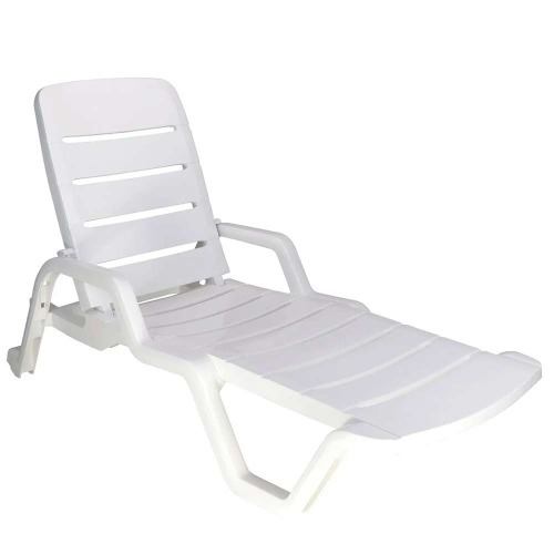 Espreguiçadeira em polipropileno 4 posições branca - Leblon Espreguiçadeira em polipropileno 4 posições branca - Leblon