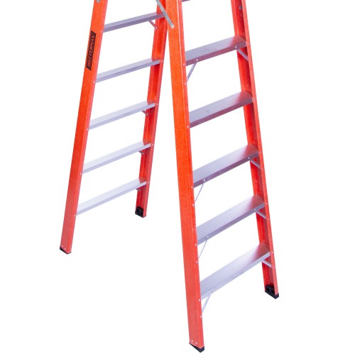 Escada tesoura dupla em fibra de vidro 10 degraus 3 m - ESC10300 Escada tesoura dupla em fibra de vidro 10 degraus 3 m - ESC10300