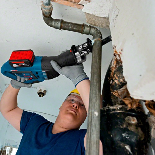 Serra sabre a bateria 18V velocidade varivel Brushless Sem Bateria - GSA 18V-32