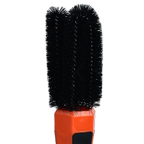 Escova manual para limpeza de parafusos de roda