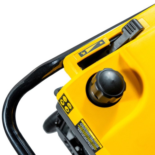 Compactador de solo tipo sapo a gasolina 330 x 290 mm 4 hp 4T com rodas - TTR80ZM-XP Compactador de solo tipo sapo a gasolina 330 x 290 mm 4 hp 4T com rodas - TTR80ZM-XP