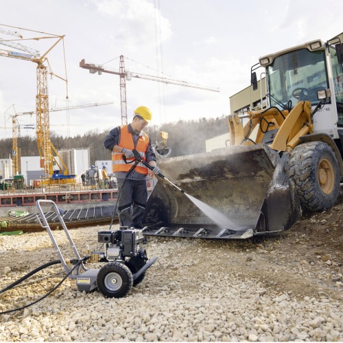 Lavadora de alta press�o a gasolina 2.900 libras - HD 6/15 G